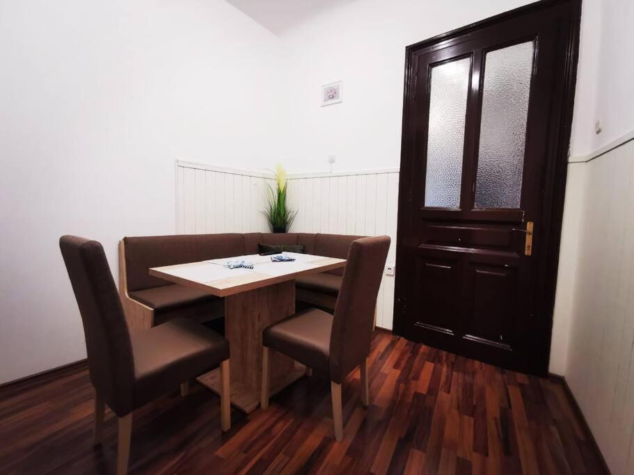 Kosi Toranj Apartment Rijeka Bagian luar foto